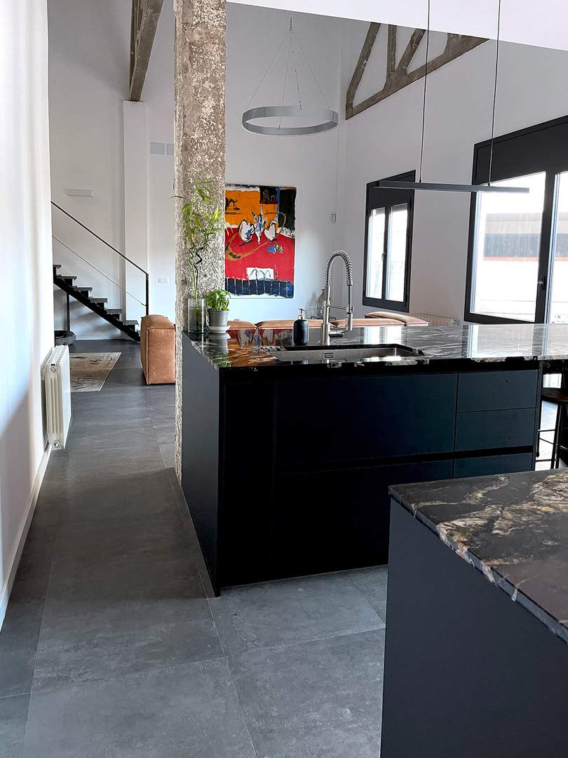 Alquila por horas Vivienda minimalista, amplia y muy luminosa