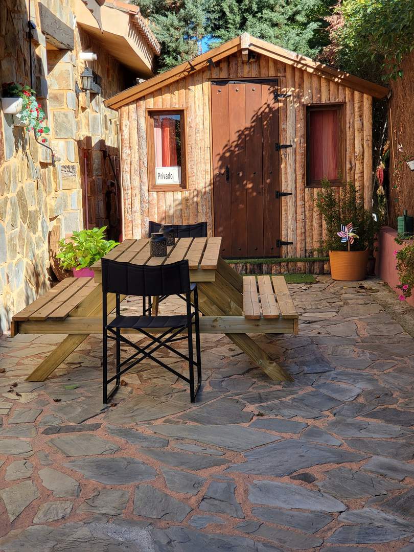 Alquila por horas Chalet de piedra y madera
