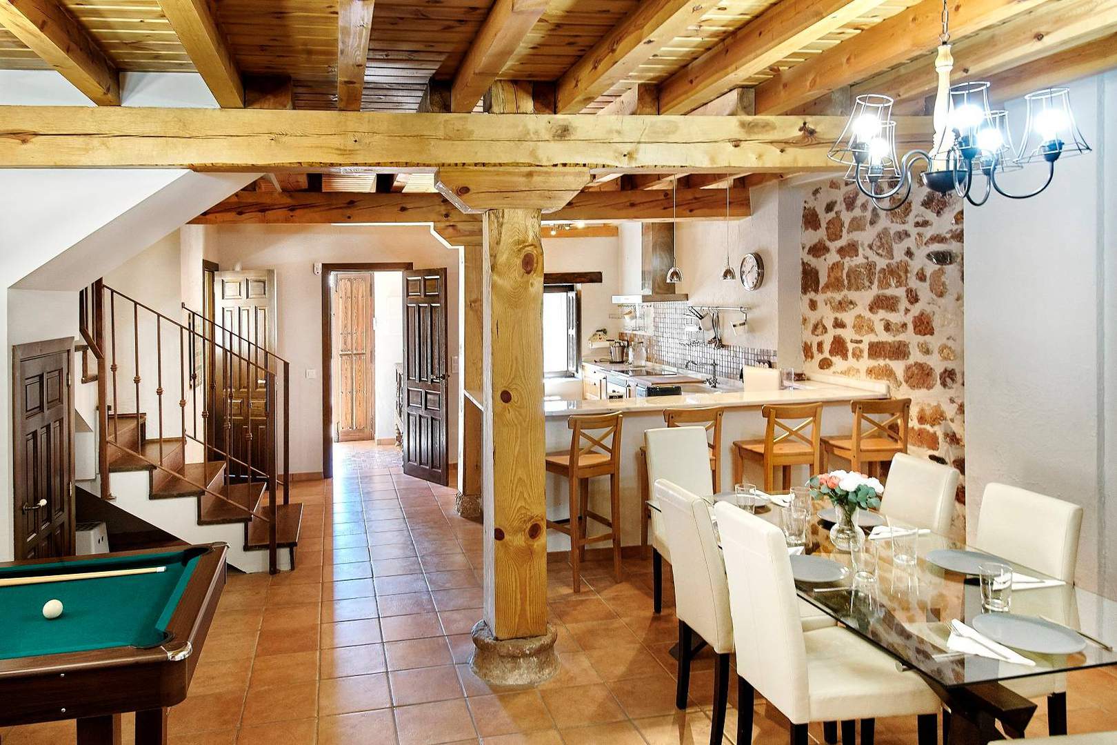 Alquila por horas AUTENTICA CASA MEDIEVAL EN UNO DE LOS PUEBLOS MAS BONITOS DE ESPAÑA