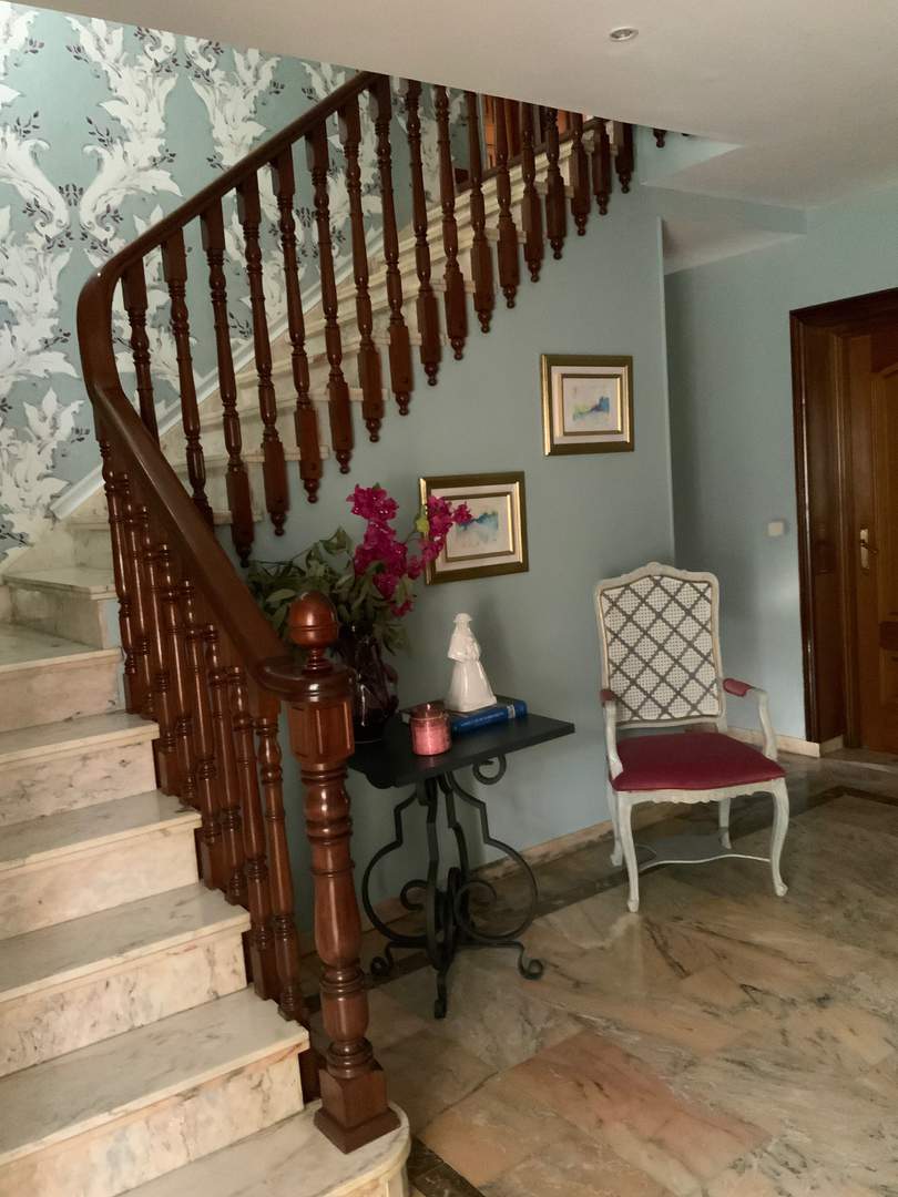 Alquila por horas Chalet familiar con piscina y jardín en “el barrio de los americanos”