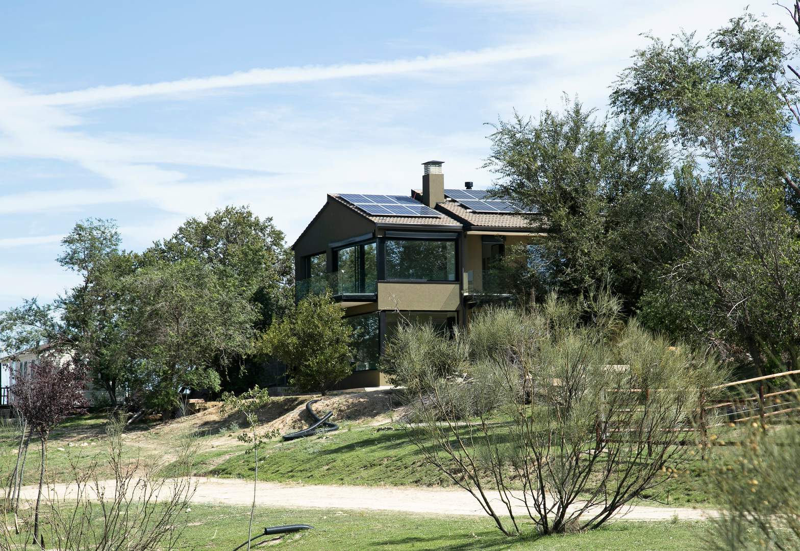 Alquila por horas Chalet moderno en medio de la naturaleza