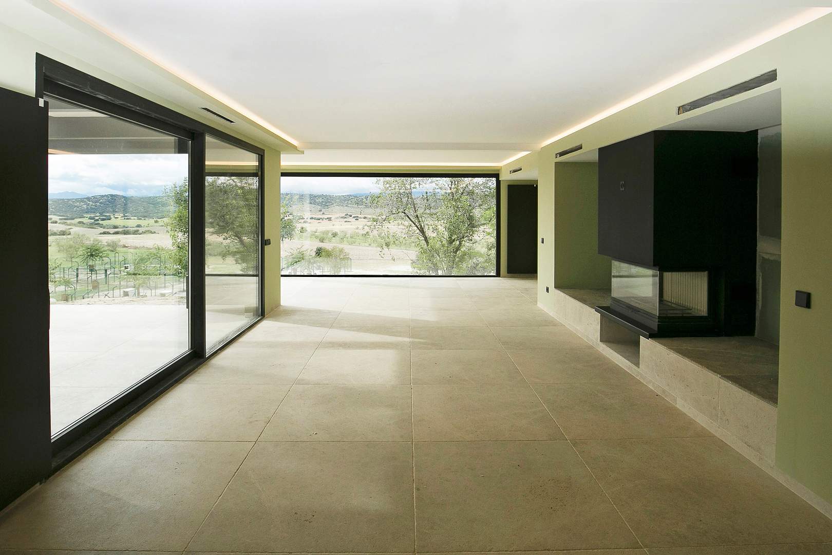Alquila por horas Chalet moderno en medio de la naturaleza