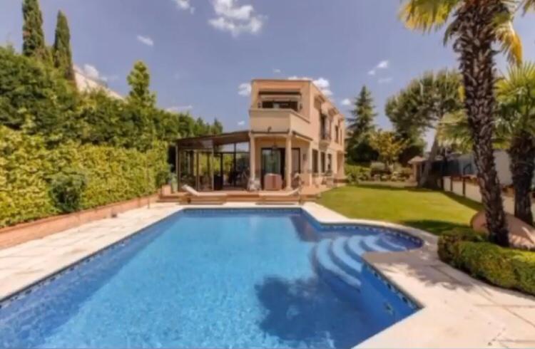Alquila por horas Vivienda independiente con vistas al monte pozuelo