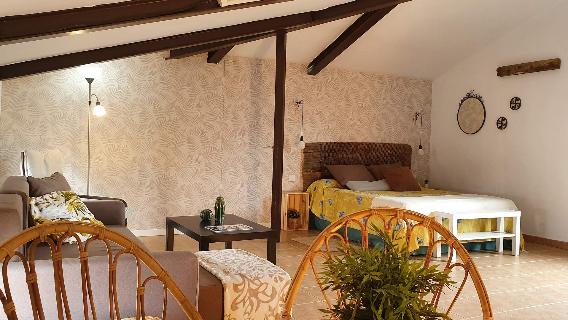 Alquila por horas Inspírate en Casa rural de diseño rústico-moderno