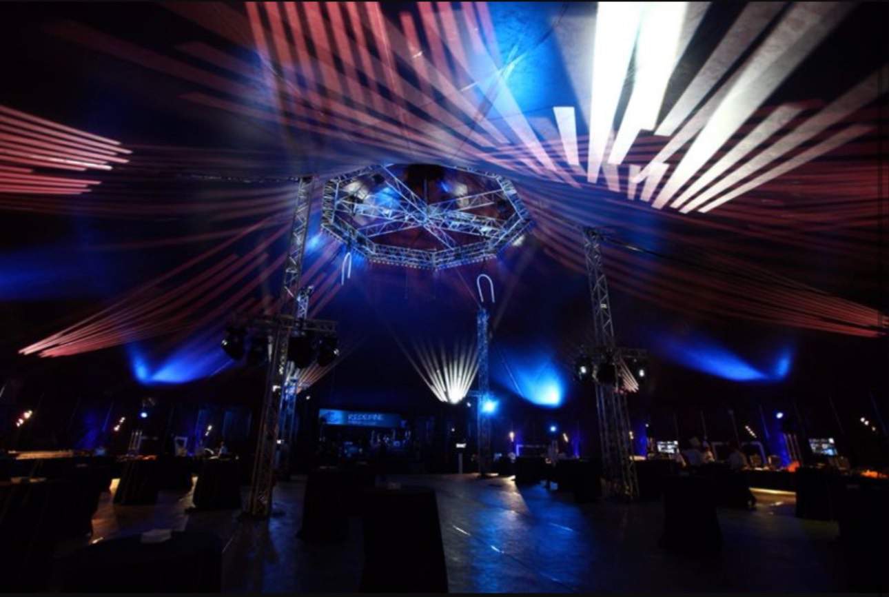 Alquila por horas Carpa de circo + Carpa Hall 