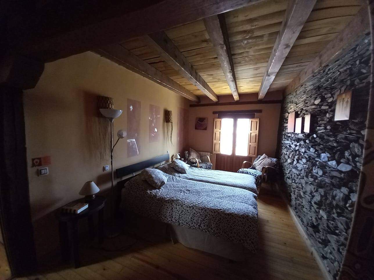 Alquila por horas Hotel Rural en Riaza único para rodajes