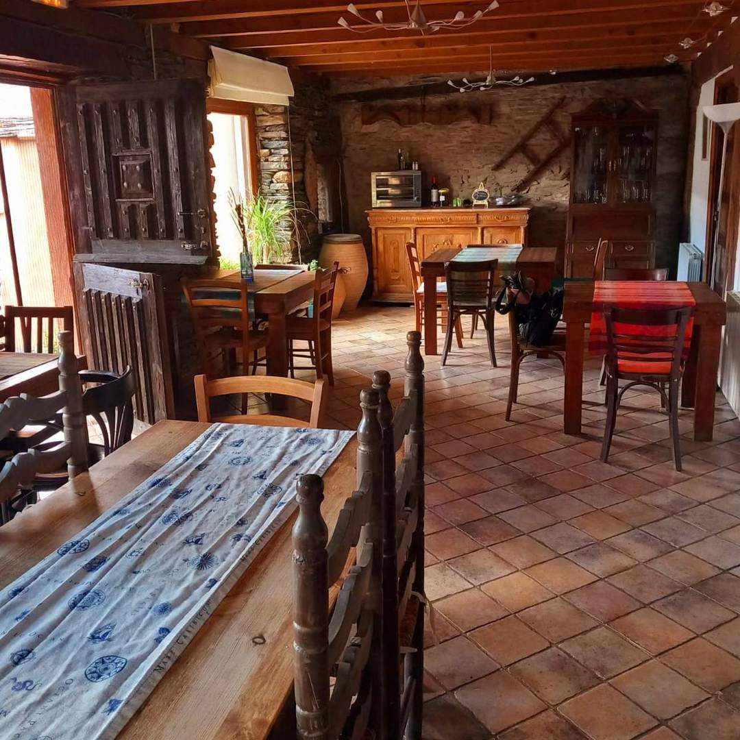 Alquila por horas Hotel Rural en Riaza único para rodajes