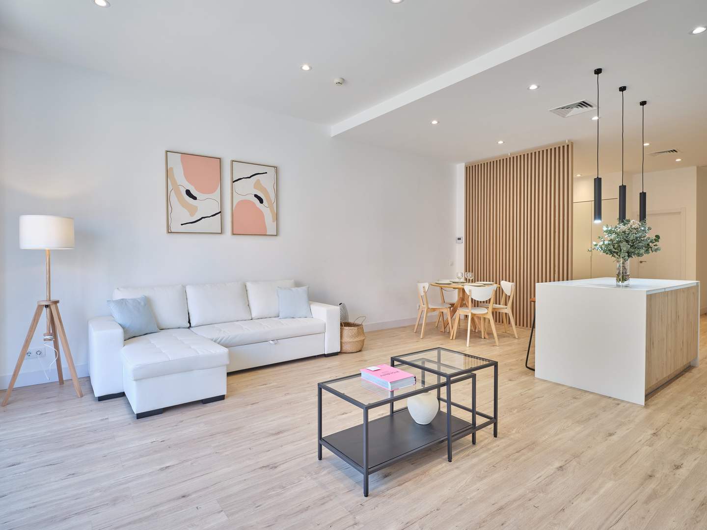 Alquila por horas Apartamentos de estilo nórdico muy luminosos y amplios