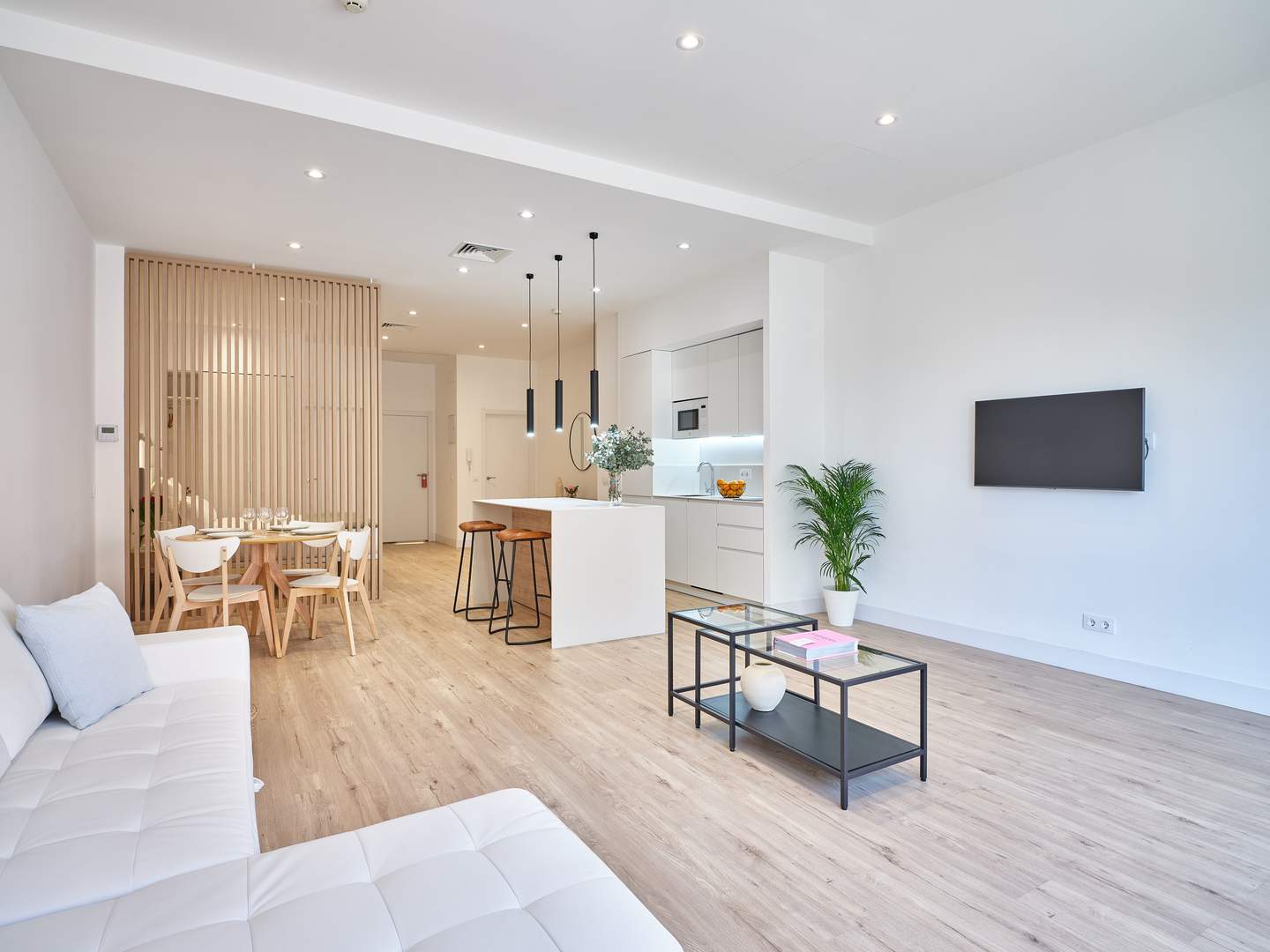 Alquila por horas Apartamentos de estilo nórdico muy luminosos y amplios