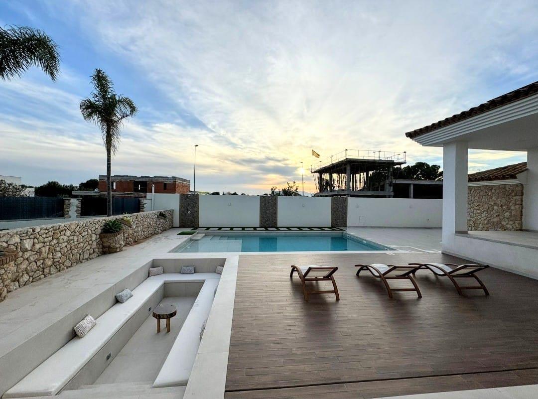 Alquila por horas Chalet de 1500m con piscina, chill out y discoteca