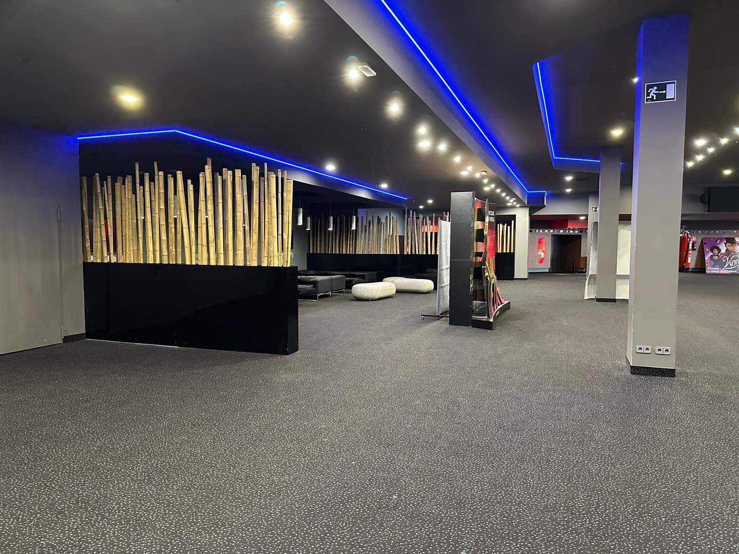 Alquila por horas Increíble salas de cine para rodajes