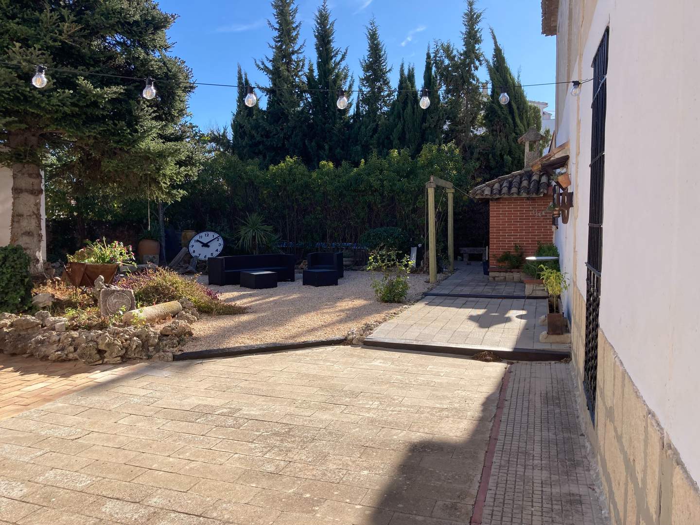Alquila por horas Casa unifamiliar con mas de 100 años de antigüedad