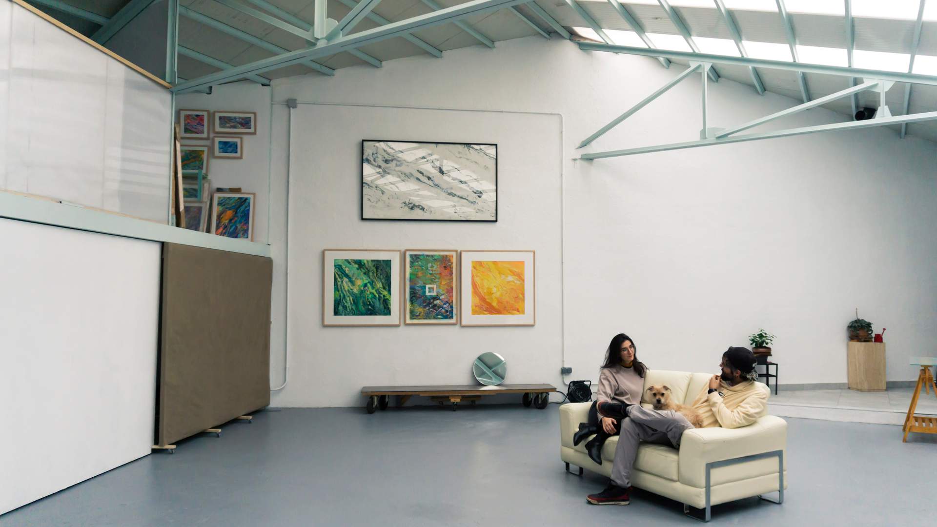 Alquila por horas Luminoso loft estudio de arte en nave industrial