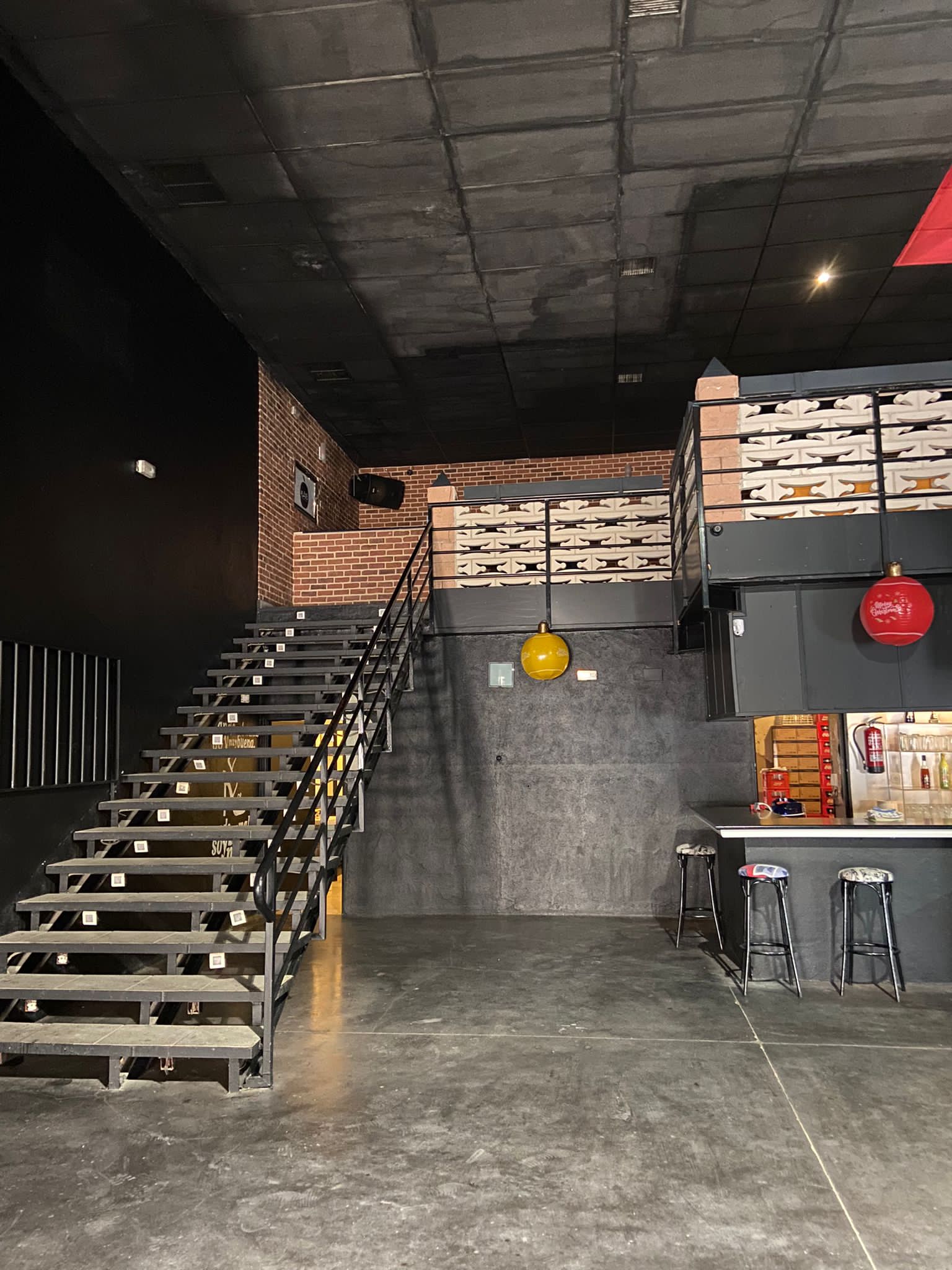 Alquila por horas Discoteca con terraza