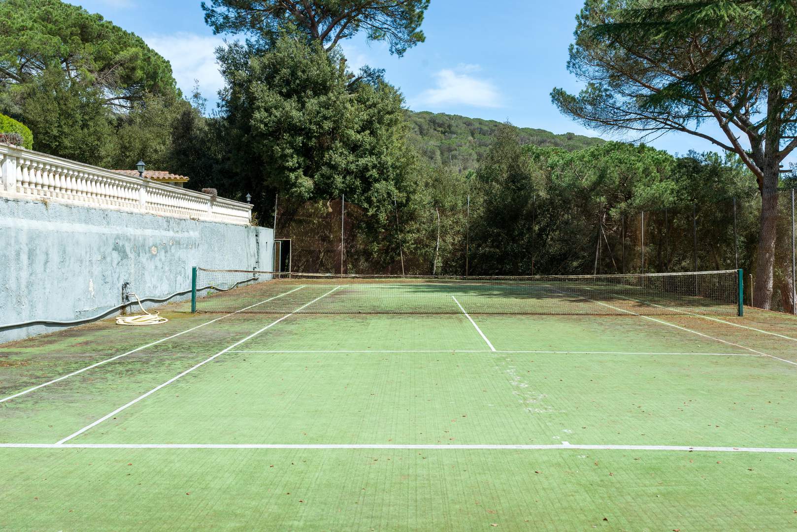 Alquila por horas Masía Oasis de Paz Pool, Tennis 40 km from BCN