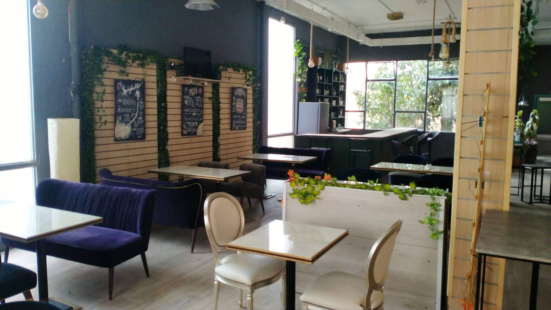 Alquila por horas Decorado de restaurante moderno