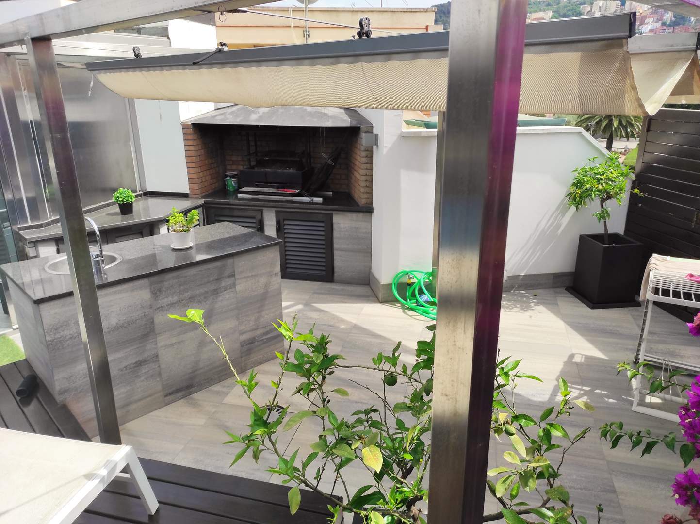 Alquila por horas Piso exclusivo en Barcelona con piscina y terraza