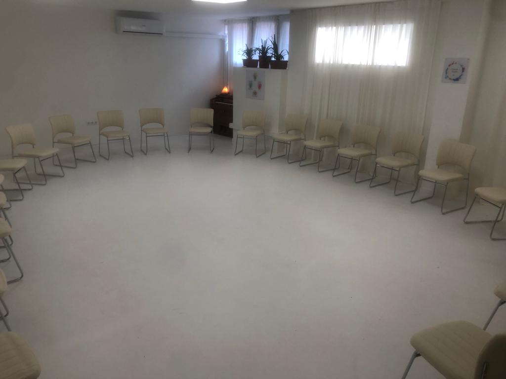 Alquila por horas  80 m2 diáfana e insonorizada