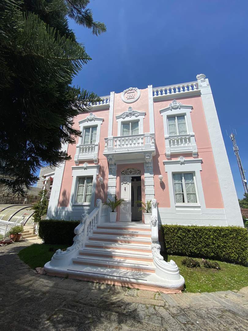 Alquila por horas Vivienda unifamiliar de estilo indiano