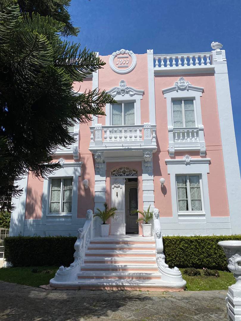Alquila por horas Vivienda unifamiliar de estilo indiano