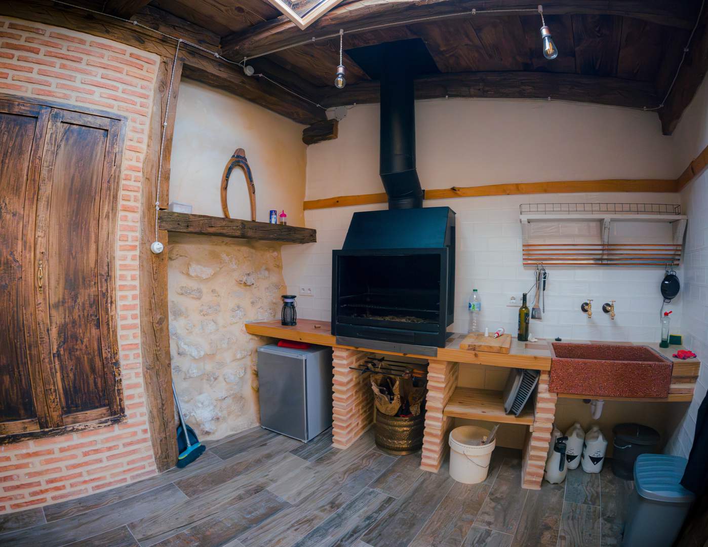 Alquila por horas Chalet Rustico de estilo Moderno 