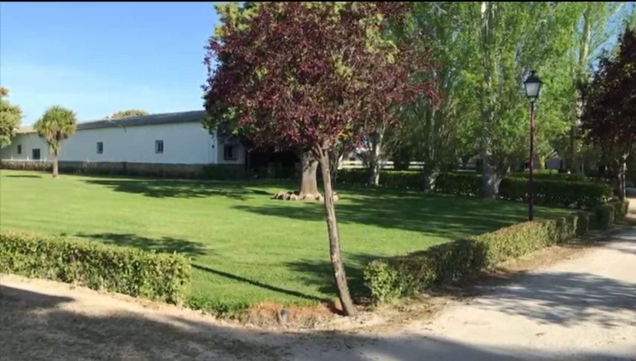 Alquila por horas Finca con Hípica y Cuadras