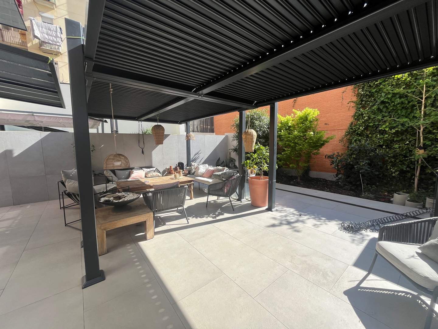 Alquila por horas Loft industrial con terraza
