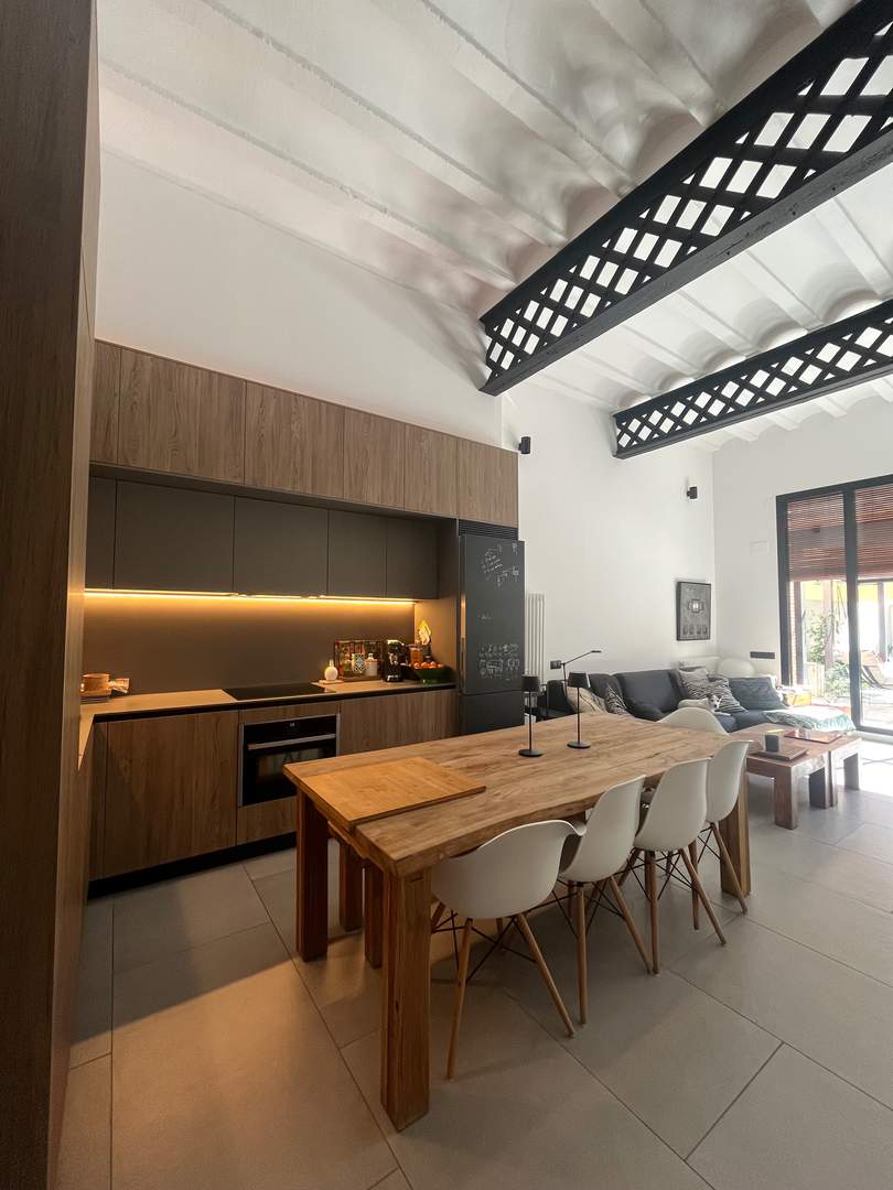 Alquila por horas Loft industrial con terraza