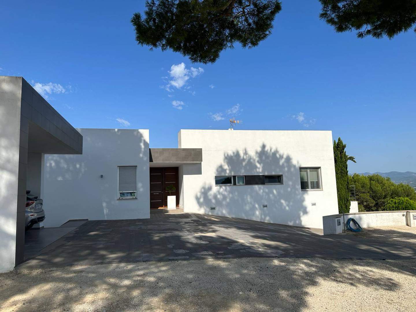 Alquila por horas Vivienda unifamiliar moderna con impresionanes vistas