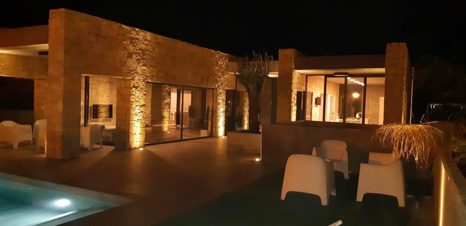 Alquila por horas Vivienda unifamiliar mediterránea y acogedora