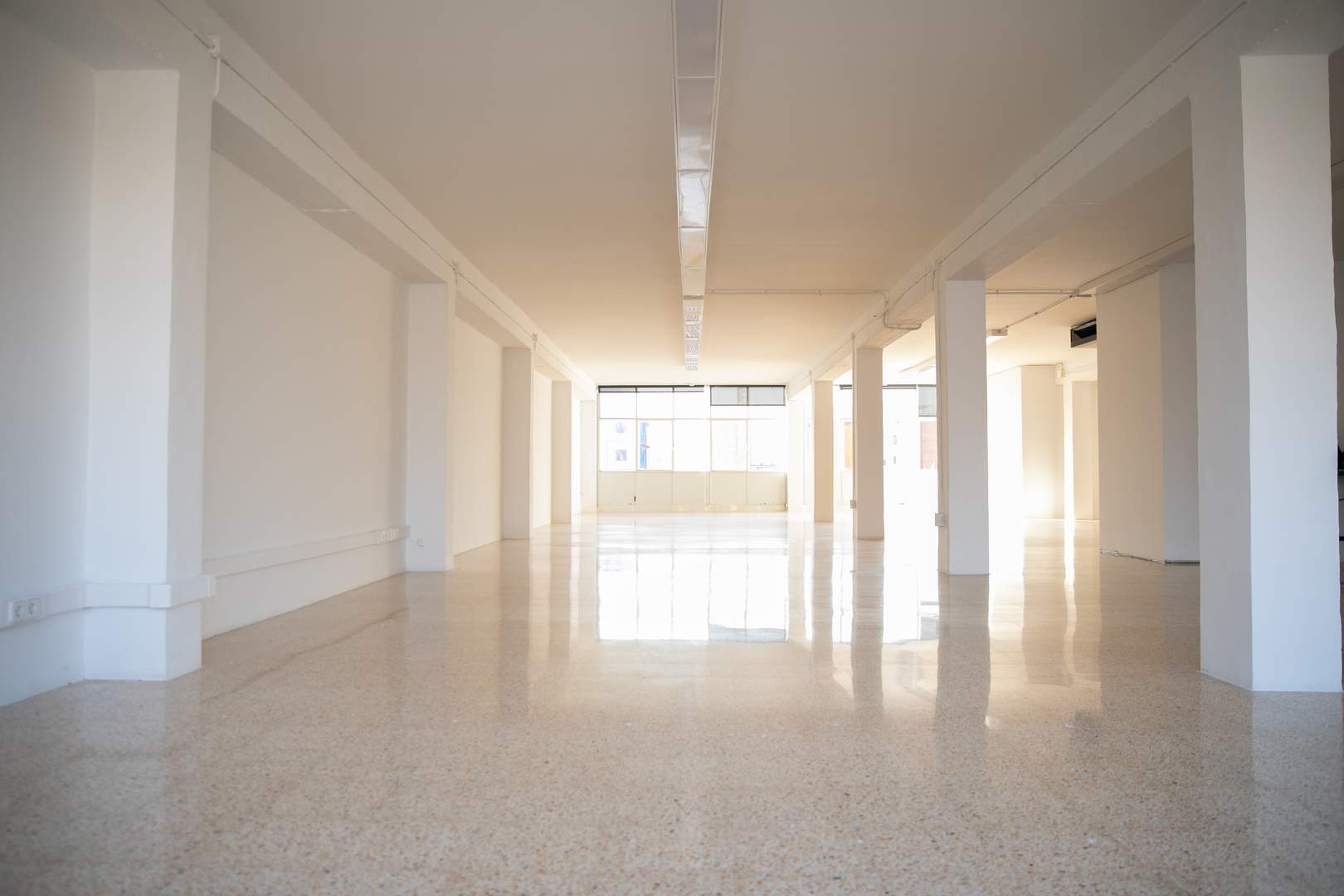 Alquila por horas Loft diáfano y luminoso en Poblenou 