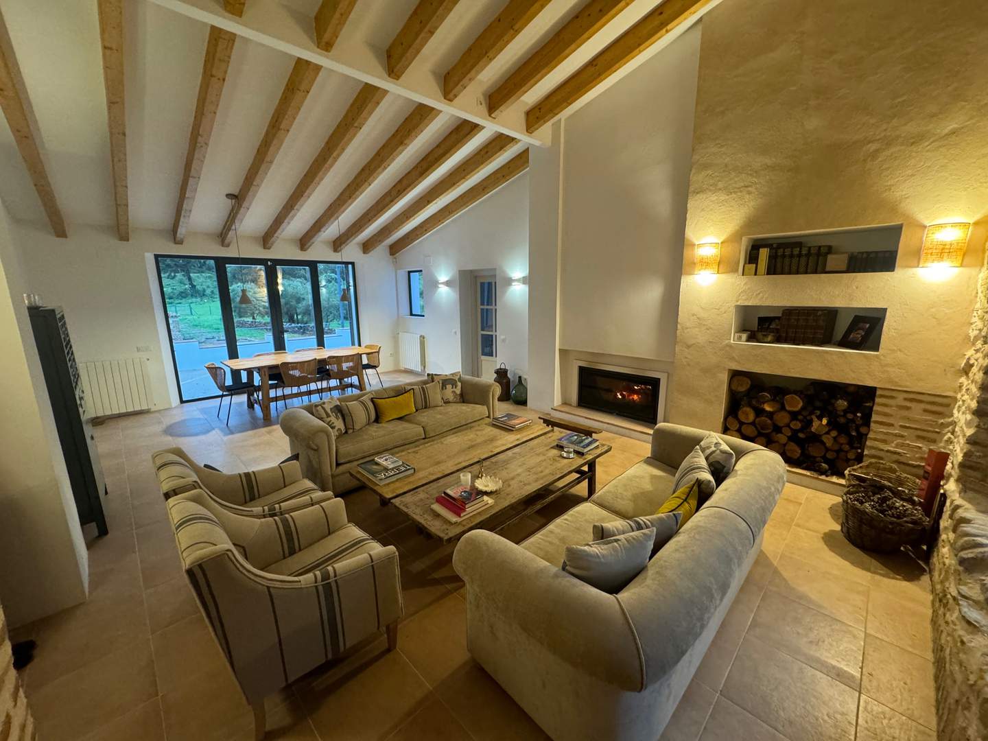 Alquila por horas Cortijo andaluz contemporáneo sobre lagar del sXVI