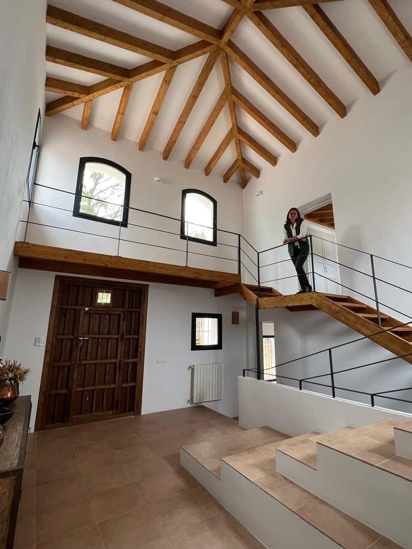 Alquila por horas Cortijo andaluz contemporáneo sobre lagar del sXVI