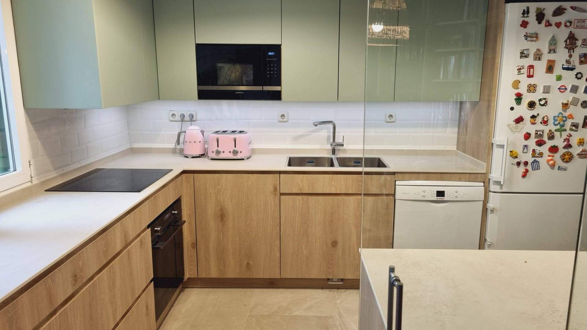 Alquila por horas Encantadora casita con patio y piscina en medio de Madrid