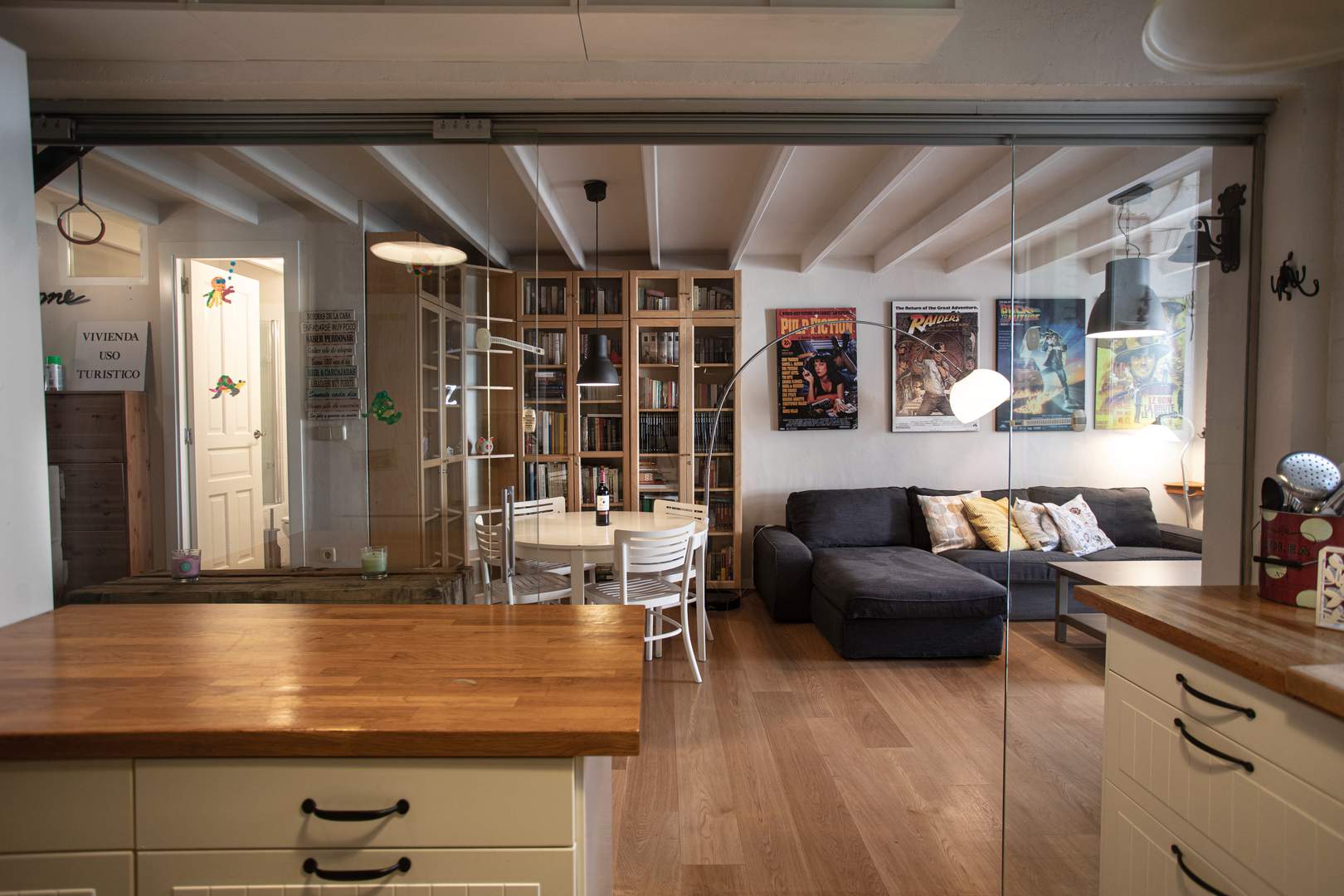 Alquila por horas Encantadora casita con patio y piscina en medio de Madrid