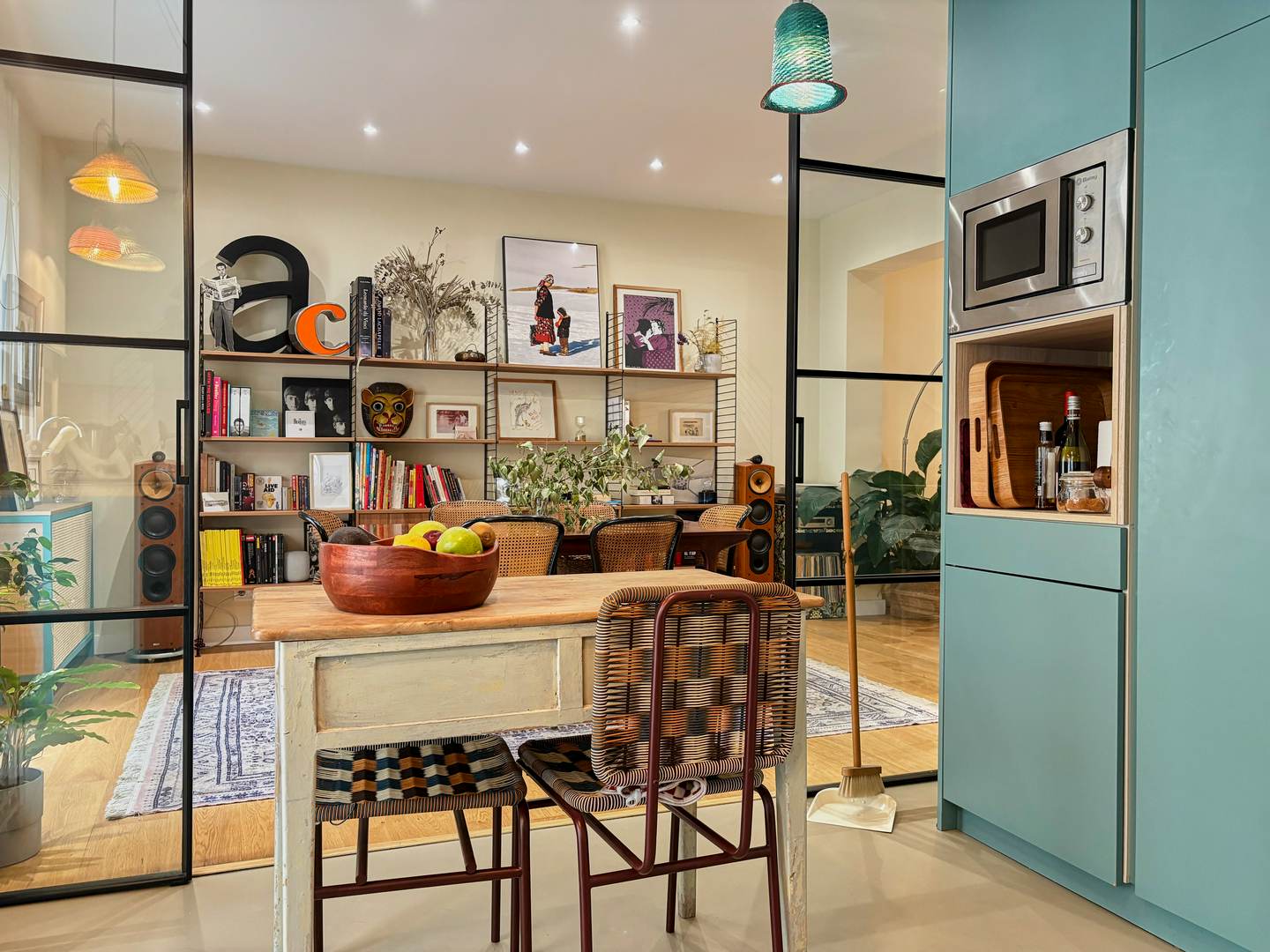 Alquila por horas Chalet colonial colorido y vivido