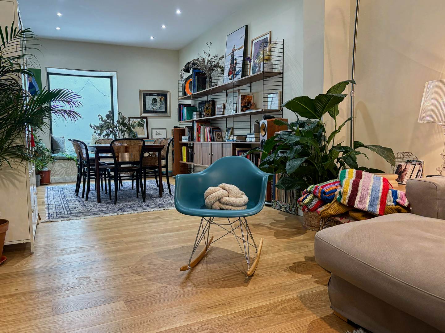 Alquila por horas Chalet colonial colorido y vivido