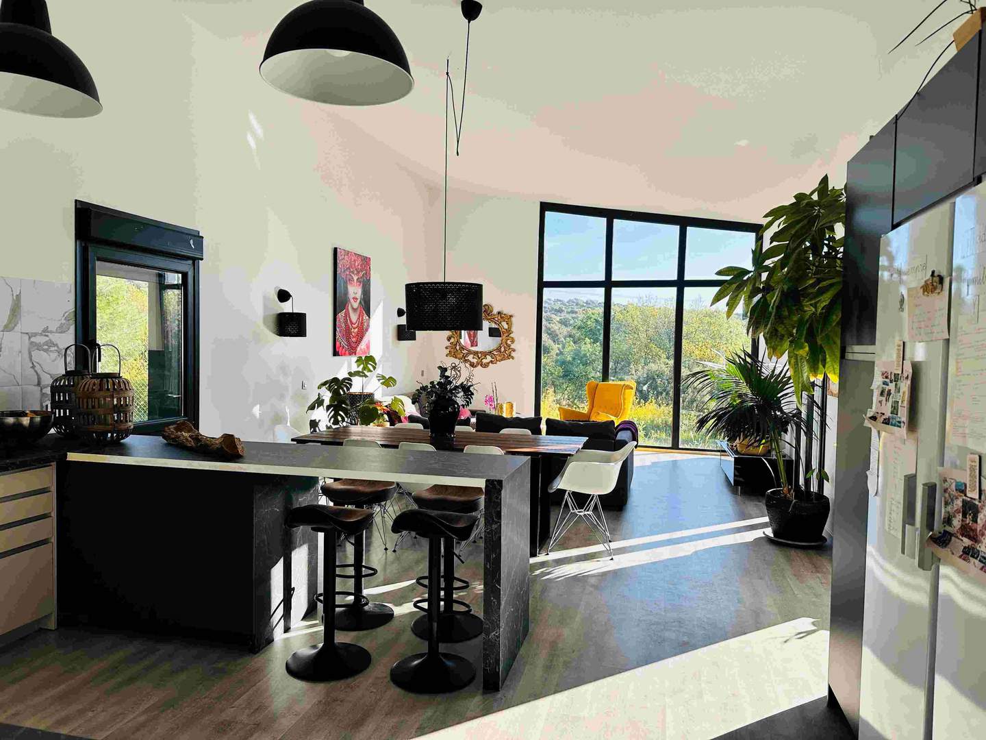 Alquila por horas Chalet de diseño exclusivo en una planta