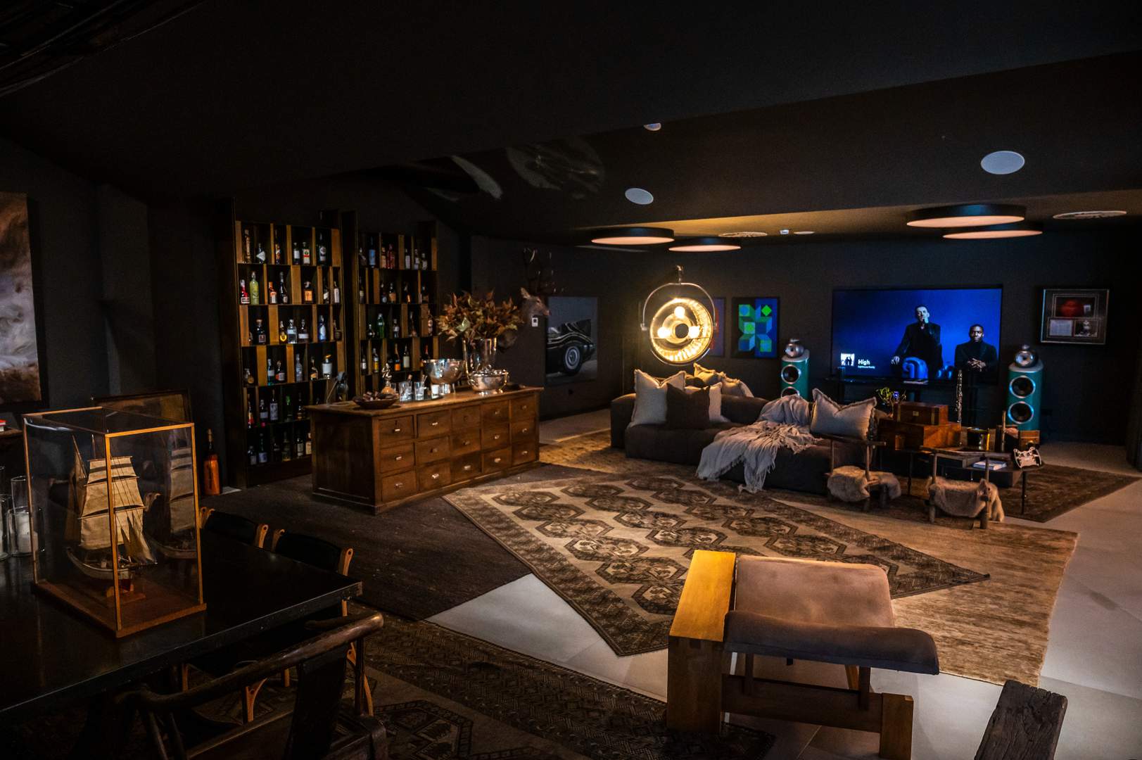 Alquila por horas Acogedor espacio midcentury del motor