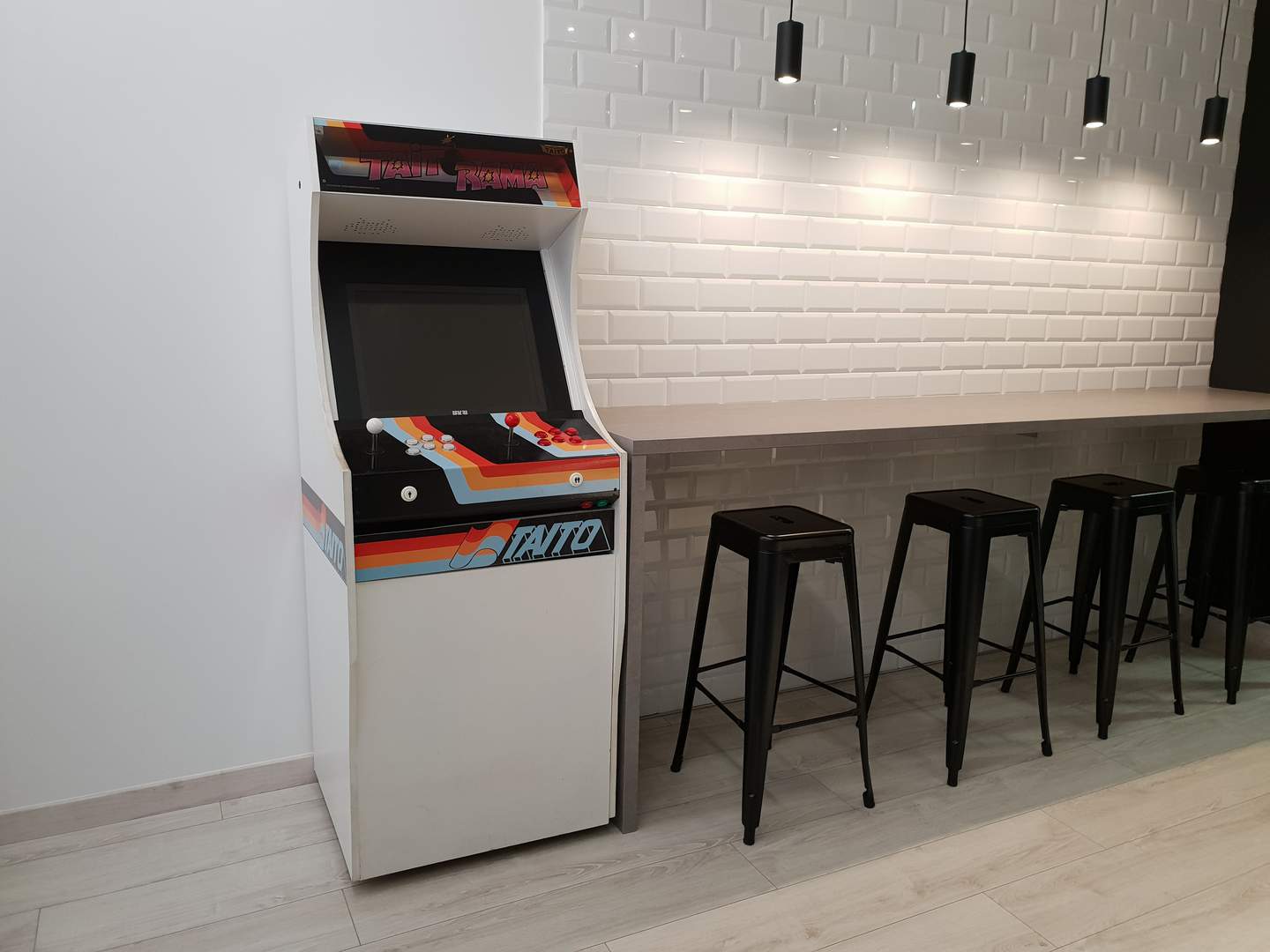 Alquila por horas Oficina de coworking moderna