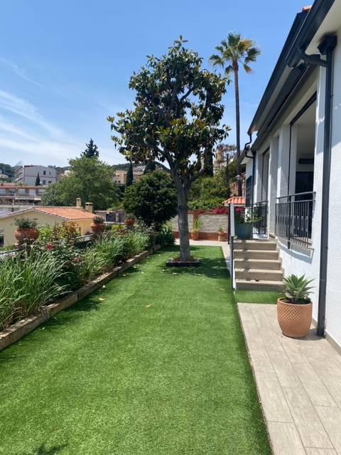 Alquila por horas Vivienda a cuatro vientos con jardín tropical