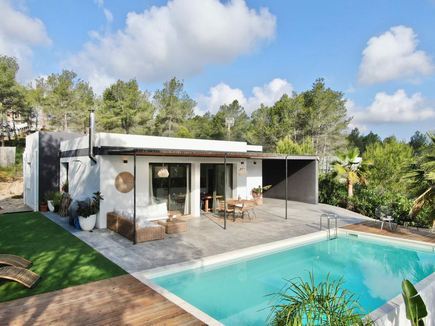 Alquila por horas Casa con Piscina y vistas despejadas al Garraf