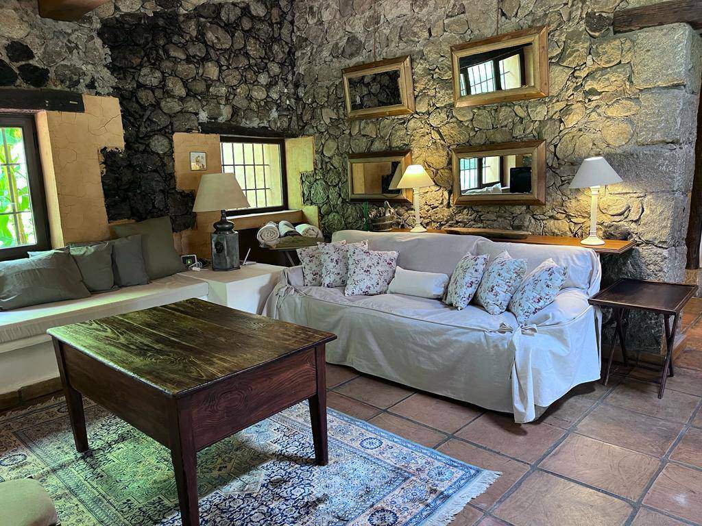 Alquila por horas Viviendas estilo clásico y rural con vistas a la Sierra de Gredos