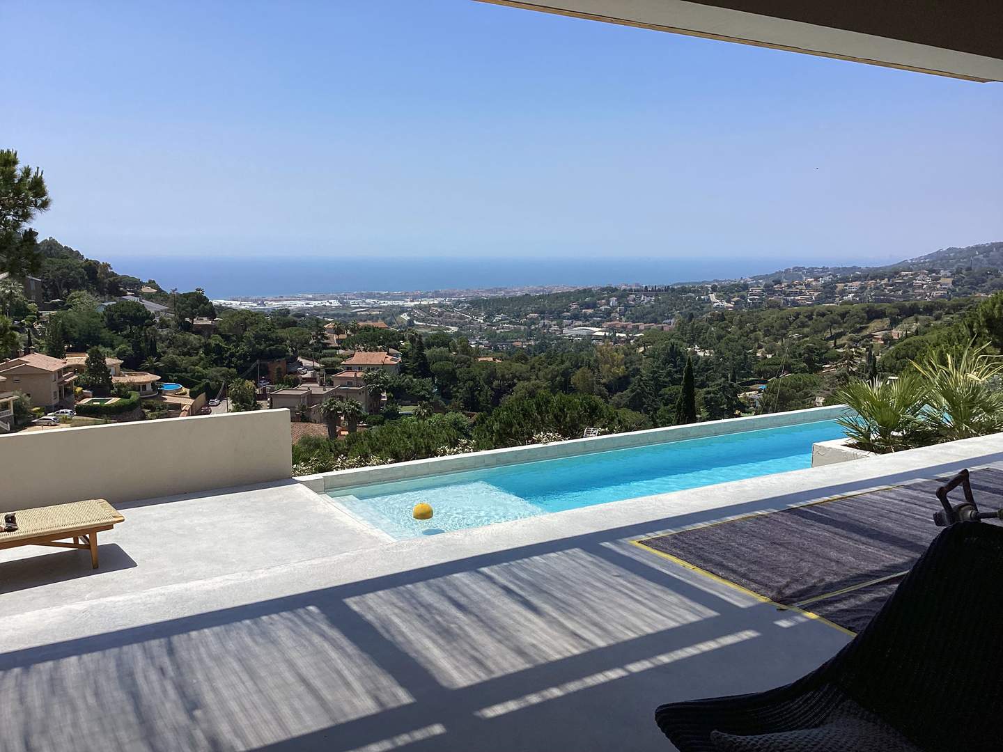 Alquila por horas Vivienda unifamiliar con vistas al mar
