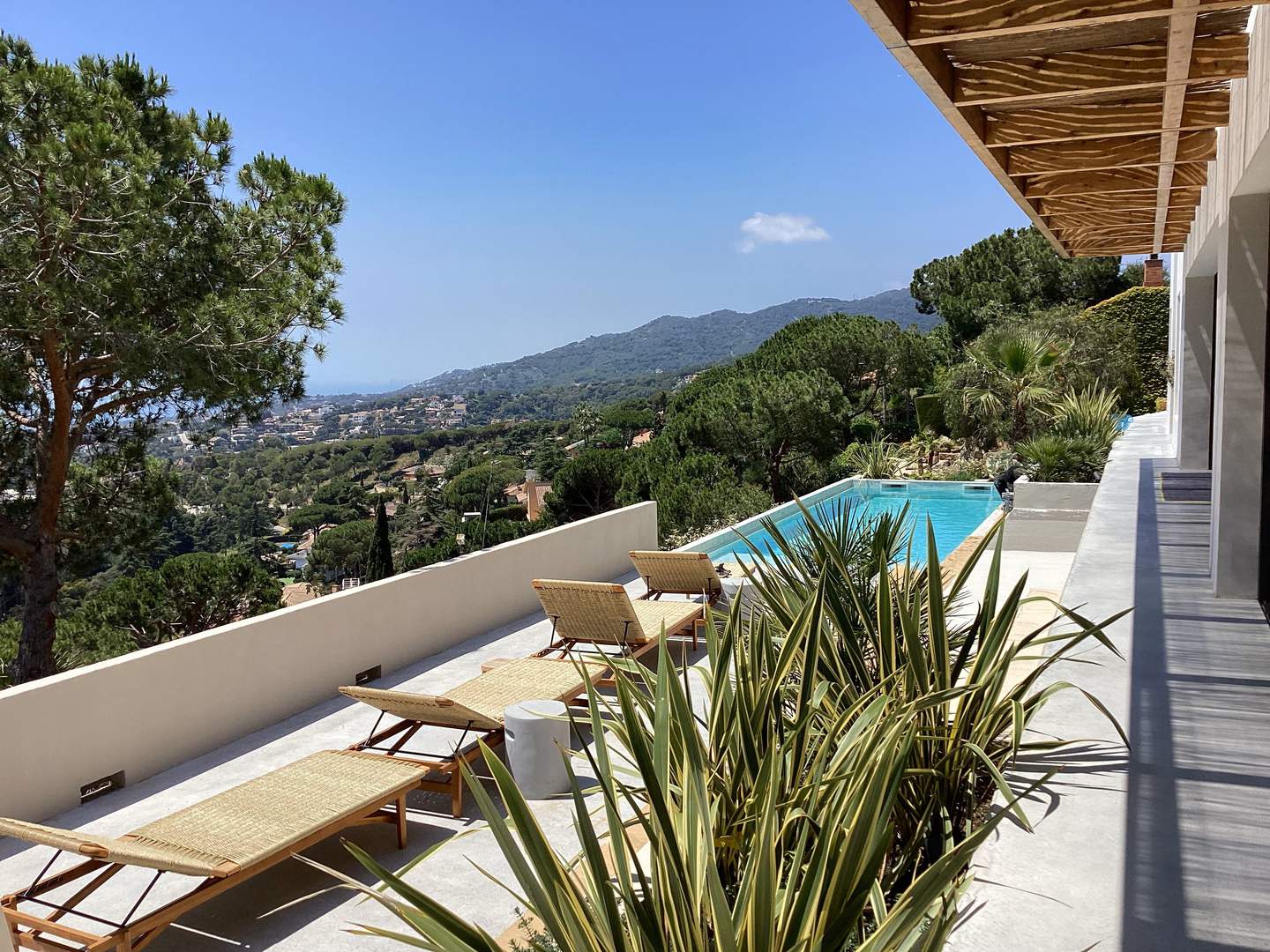 Alquila por horas Vivienda unifamiliar con vistas al mar