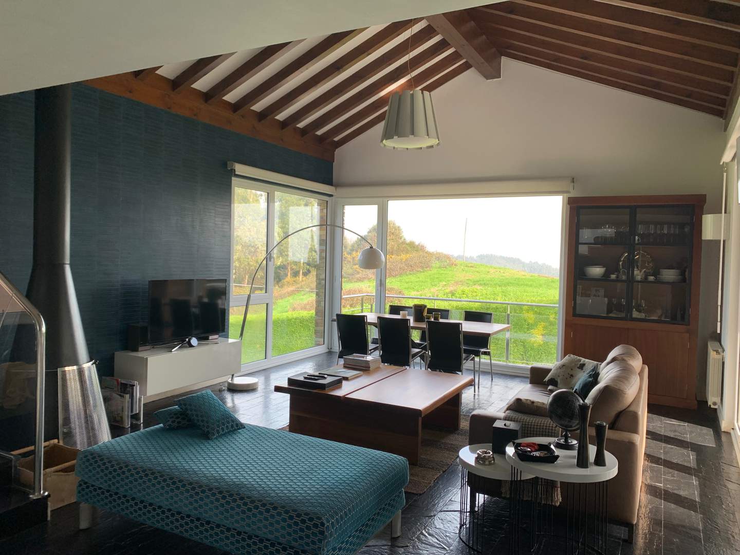 Alquila por horas Chalet unifamiliar con parcela en plena naturaleza y con vistas