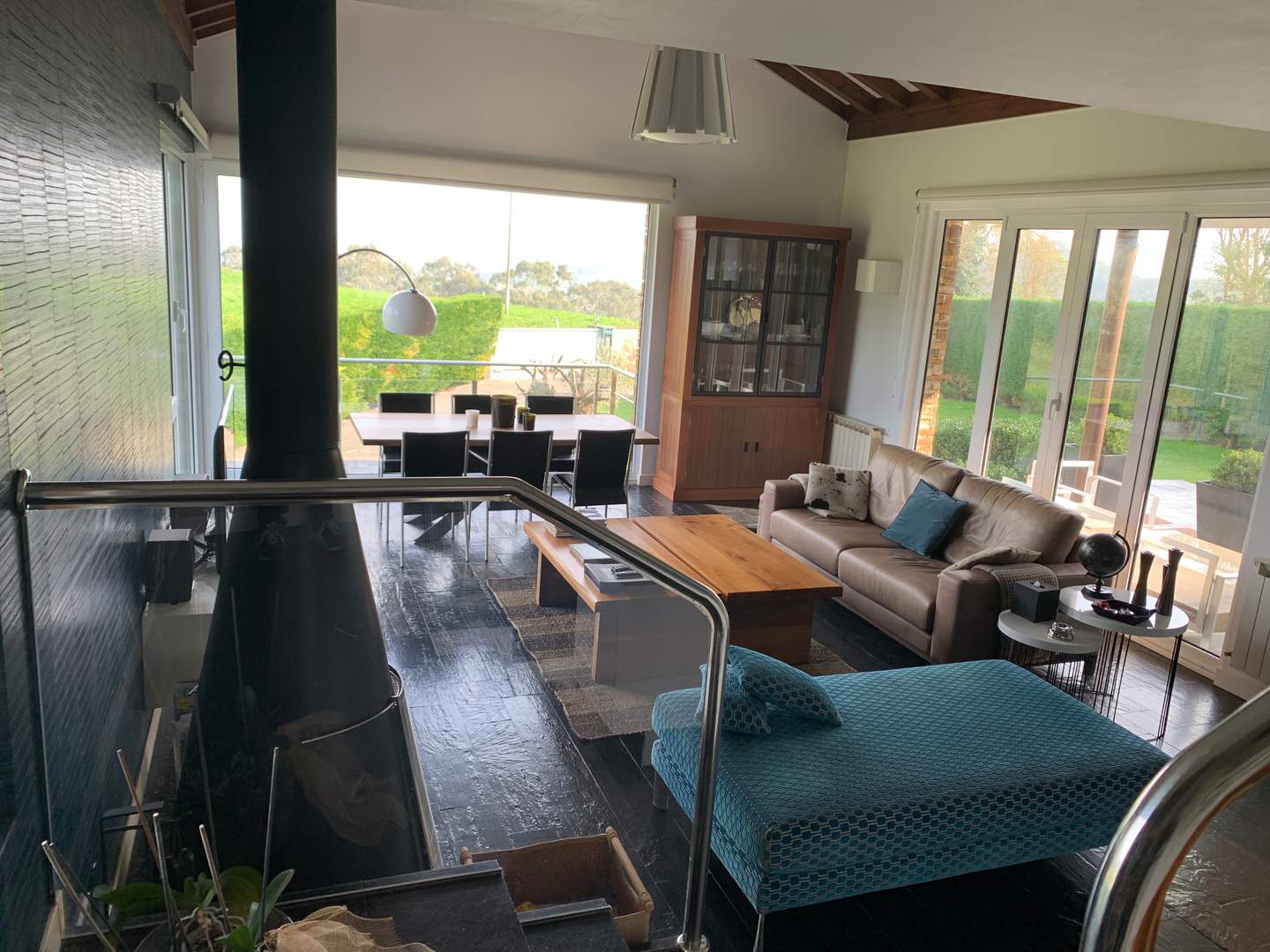 Alquila por horas Chalet unifamiliar con parcela en plena naturaleza y con vistas