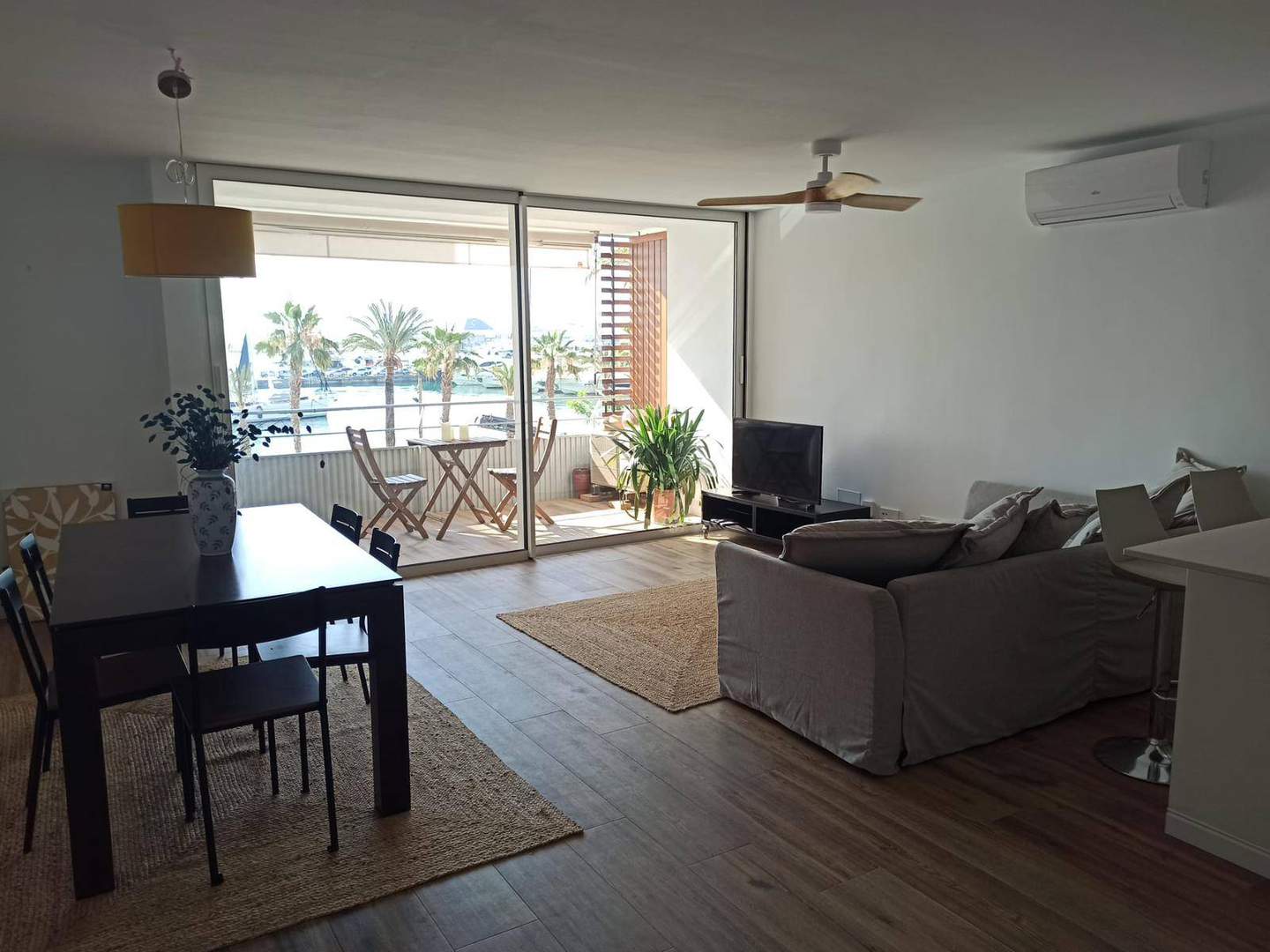 Alquila por horas Apartamento con vistas espectaculares al puerto de Palma de Mallorca