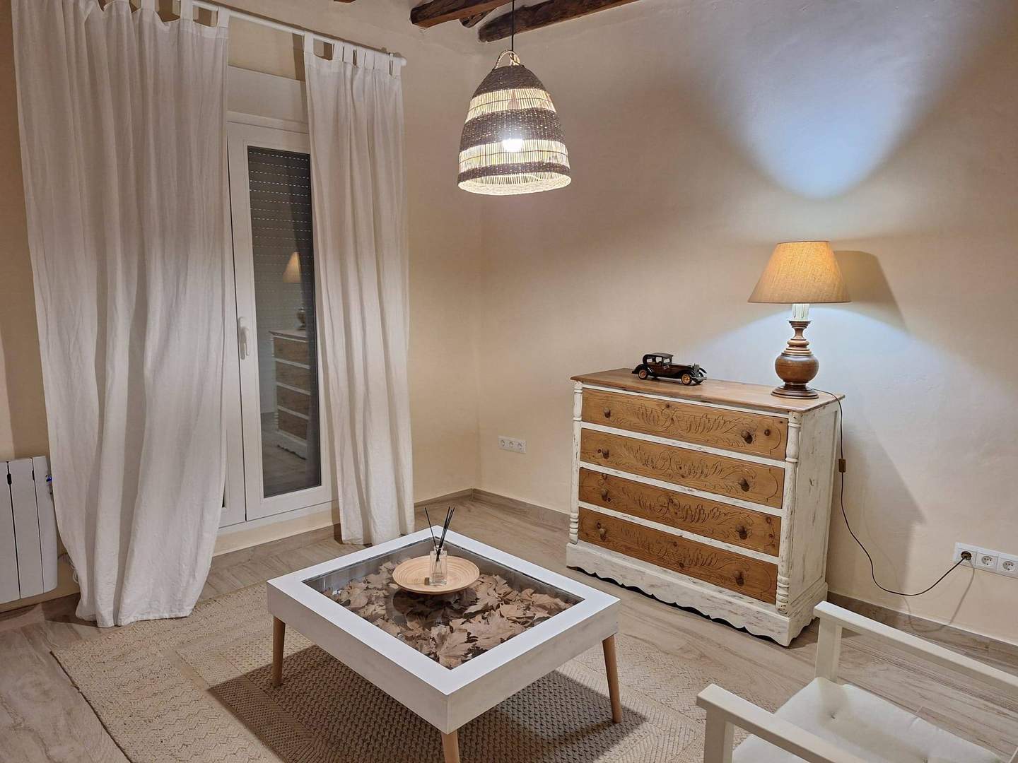 Alquila por horas Casa de pueblo estilo rústico moderno