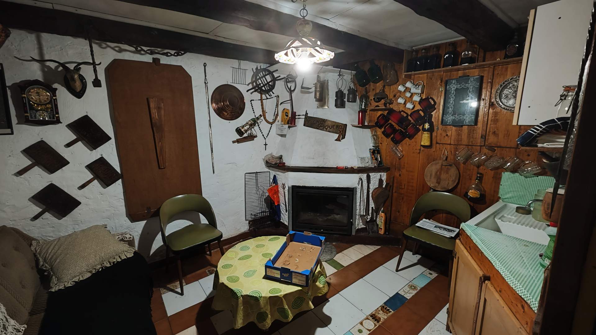 Alquila por horas Casa rustica de pueblo para rodajes
